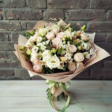 Букет цветов из:  Альстромерии, Розы и Хризантемы в Каменномостском