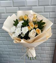 Букет цветов из:  Розы и Хризантемы в Каменномостском