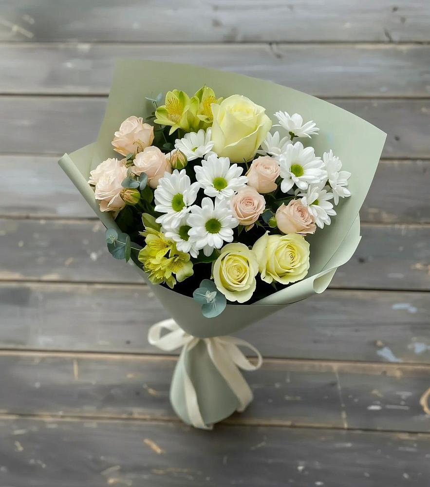 Букет цветов из: Альстромерии, Розы и Хризантемы в Каменномостском