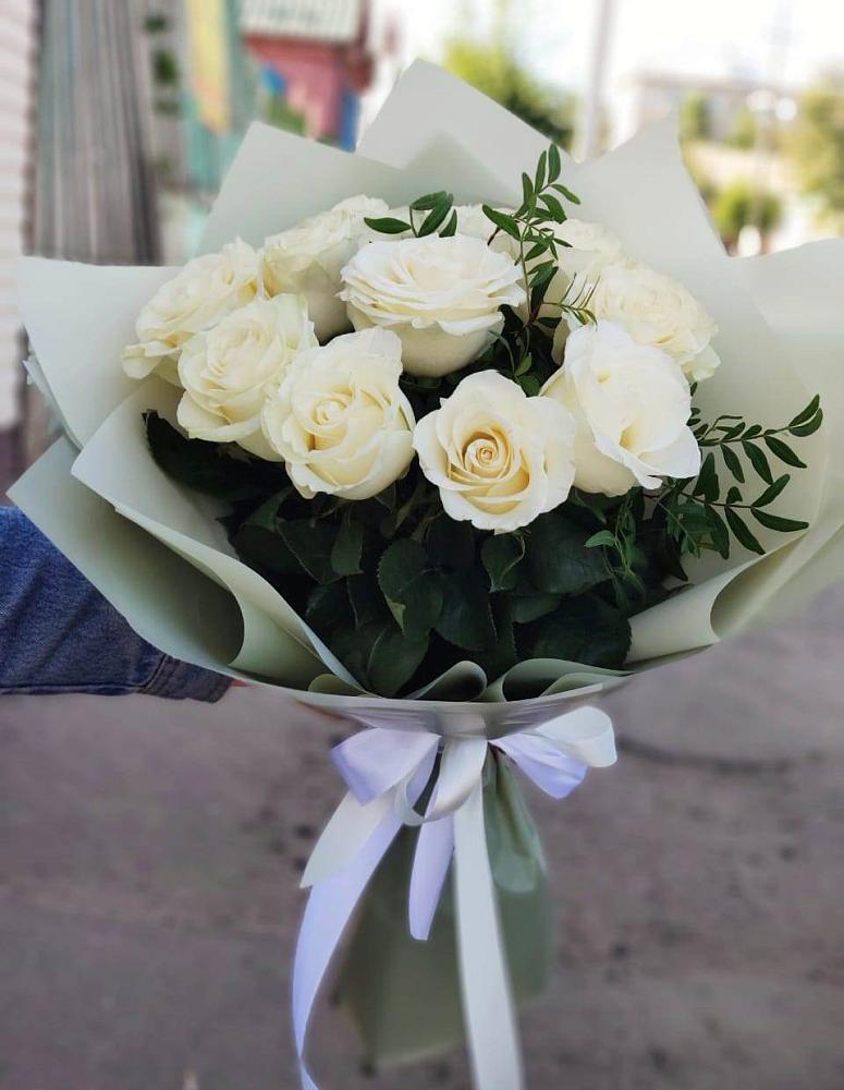 Букет Белые розы Проуд в Каменномостском