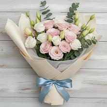 Букет цветов из:  Лизиантусы #REPLACE_PRED# Каменномостском