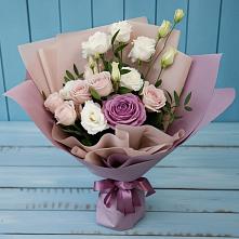 Букет цветов из:  Розы и Лизиантусы #REPLACE_PRED# Каменномостском
