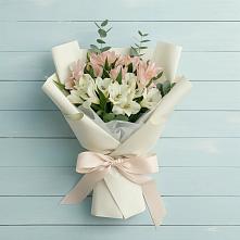 Букет цветов из:  Альстромерии #REPLACE_PRED# Каменномостском