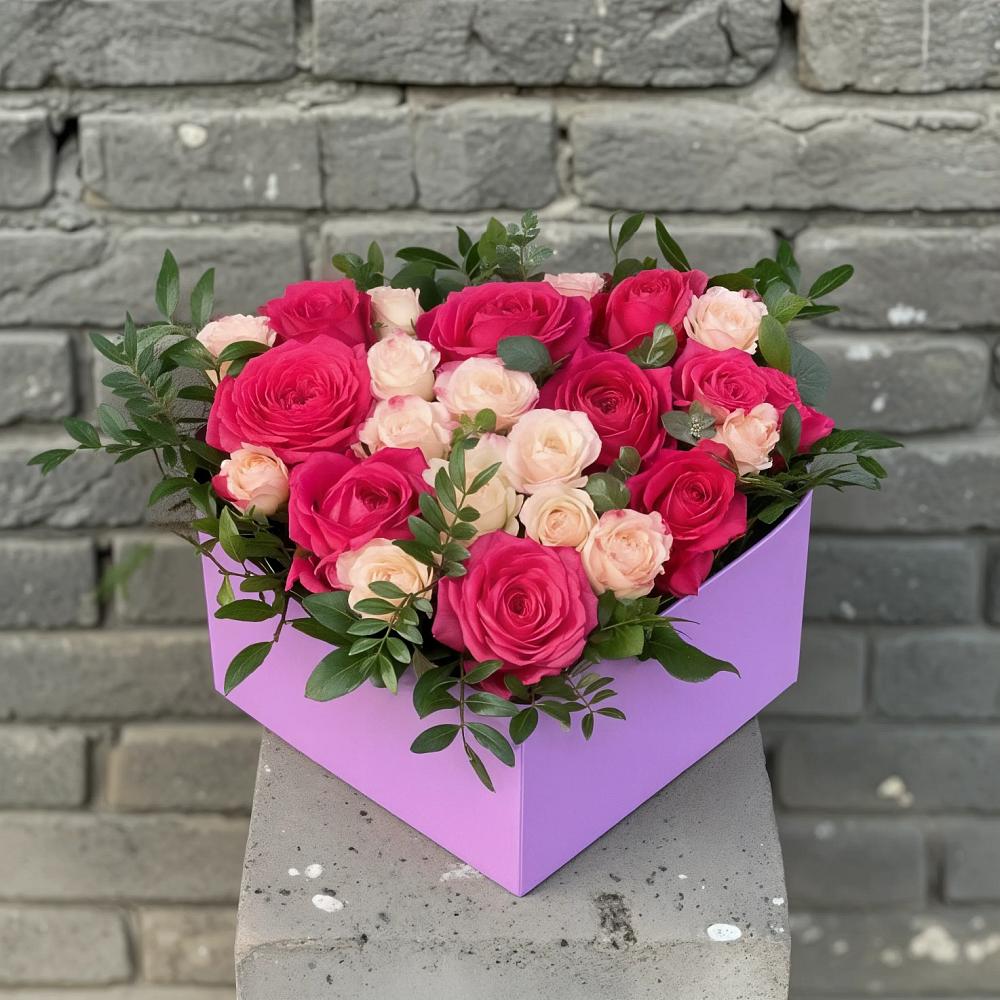 Цветочная композиция из Розы в коробке в Каменномостском
