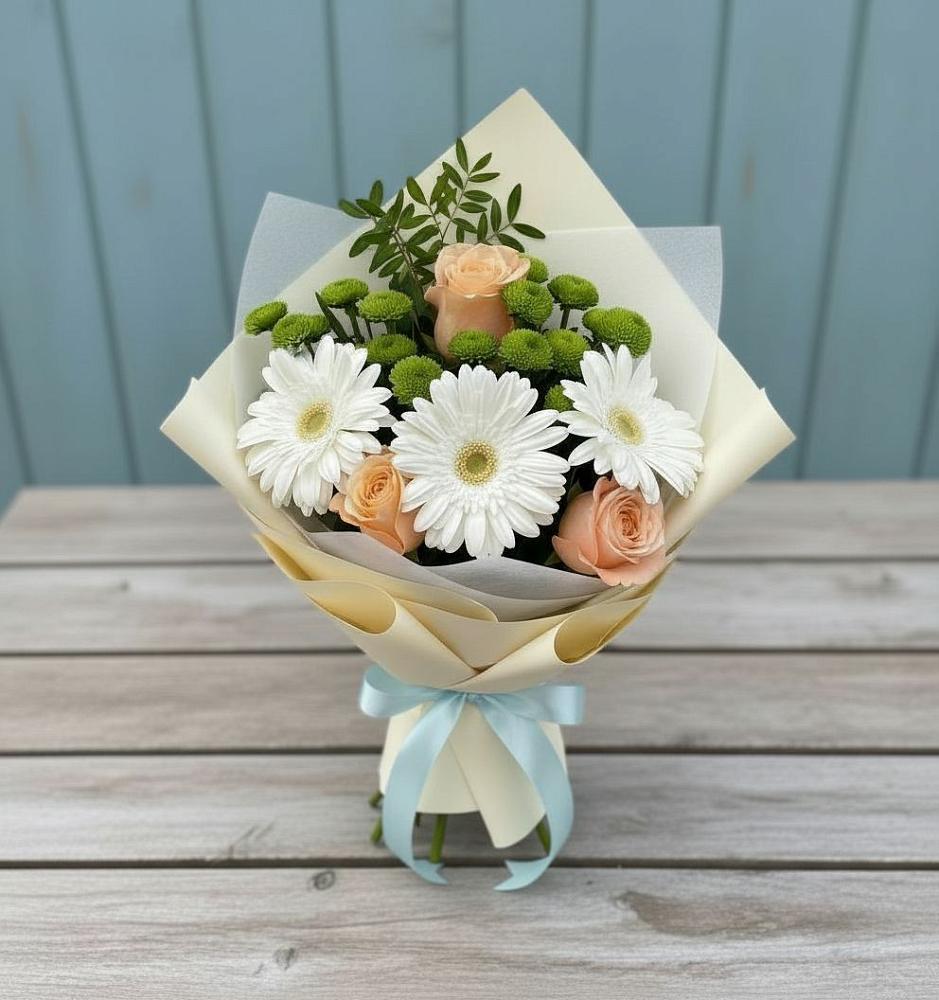 Букет цветов из: Герберы, Розы и Хризантемы в Каменномостском