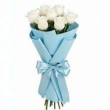 Букет 7 белых роз Проуд в Каменномостском