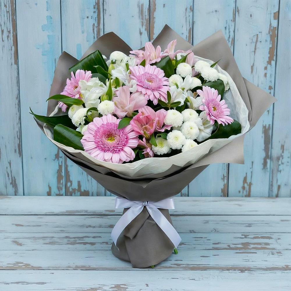 Букет цветов из: Герберы, Альстромерии и Хризантемы в Каменномостском