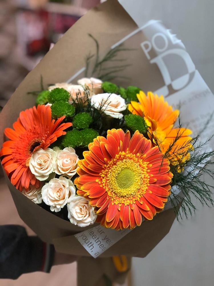 Букет цветов из: Герберы, Хризантемы и Розы в Каменномостском