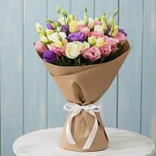 Букет цветов из:  Лизиантусы в Каменномостском
