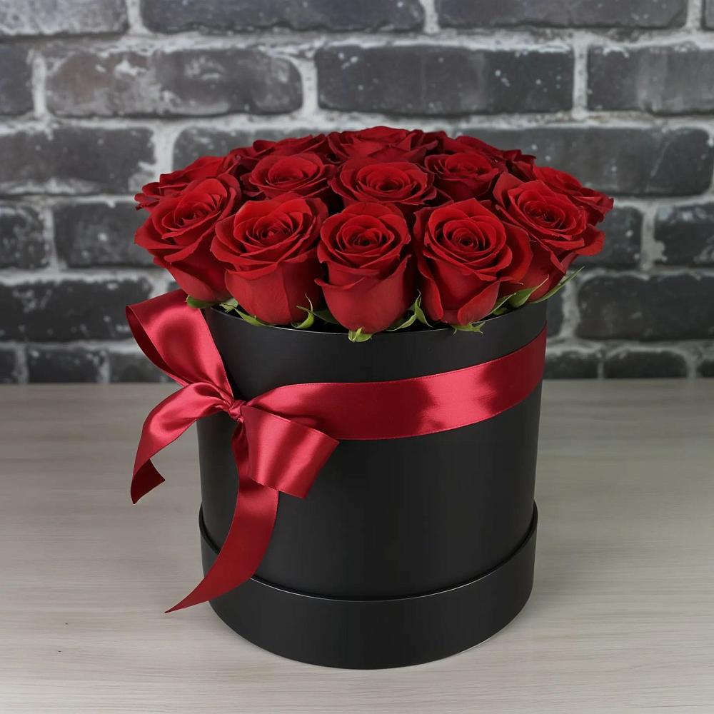 Цветочная композиция из Розы в шляпной коробке в Каменномостском